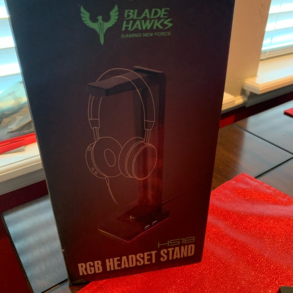 Black Hawk headset charging station